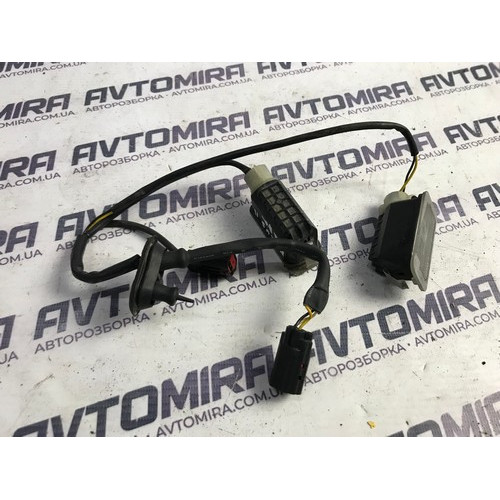 Ліхтар підсвітки номеру Ford Focus 2 2005-2010 6M2A13550AC